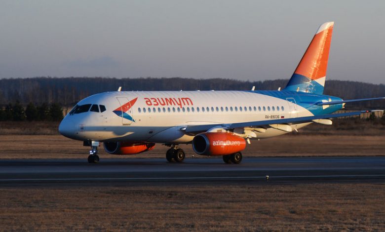 Фото - «Ъ»: авиакомпания «Азимут» получит первый самолет SSJ100 с подержанными двигателями